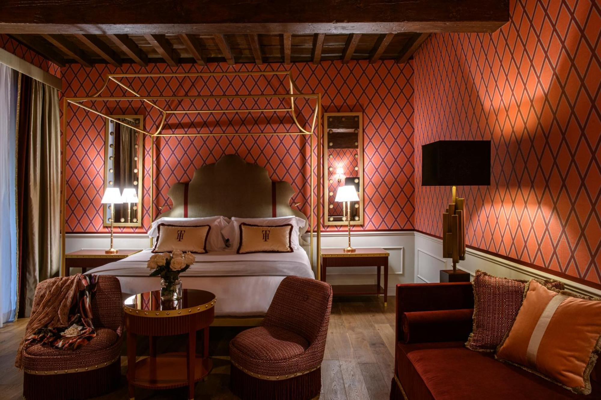 Junior King Suite