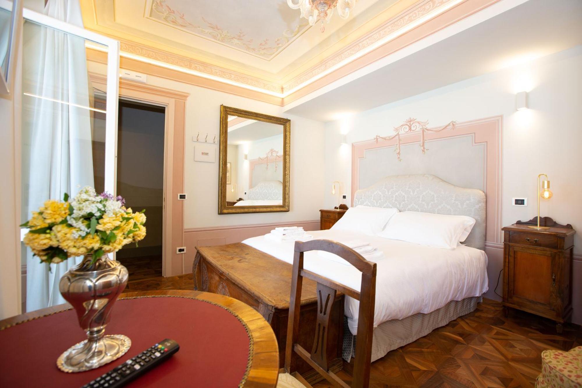 Junior Suite with Balcony