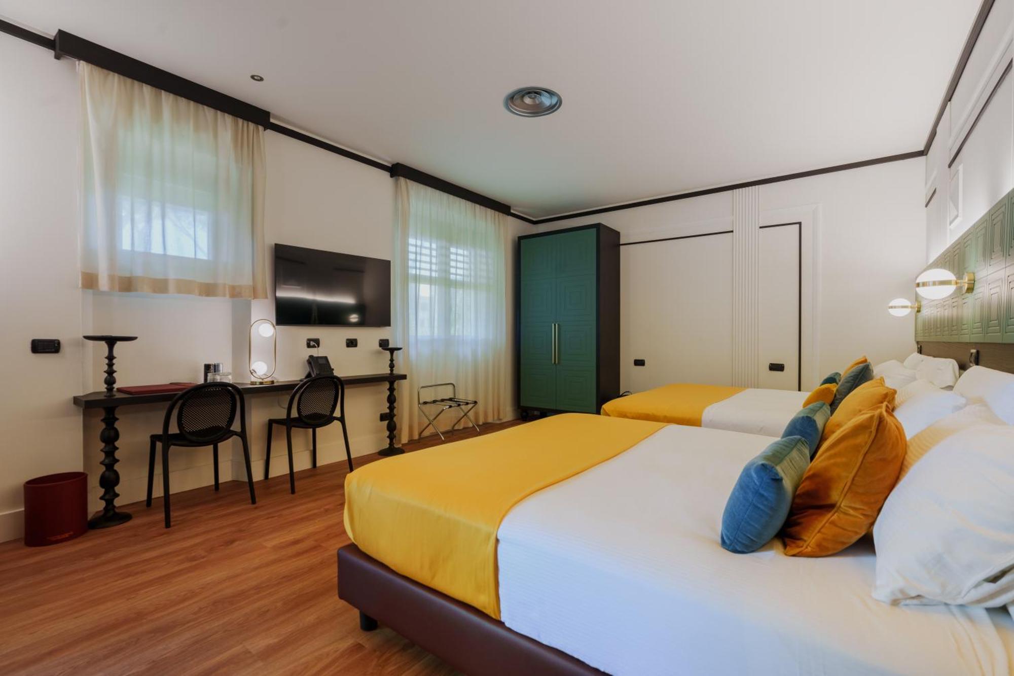 Deluxe Quadruple Room