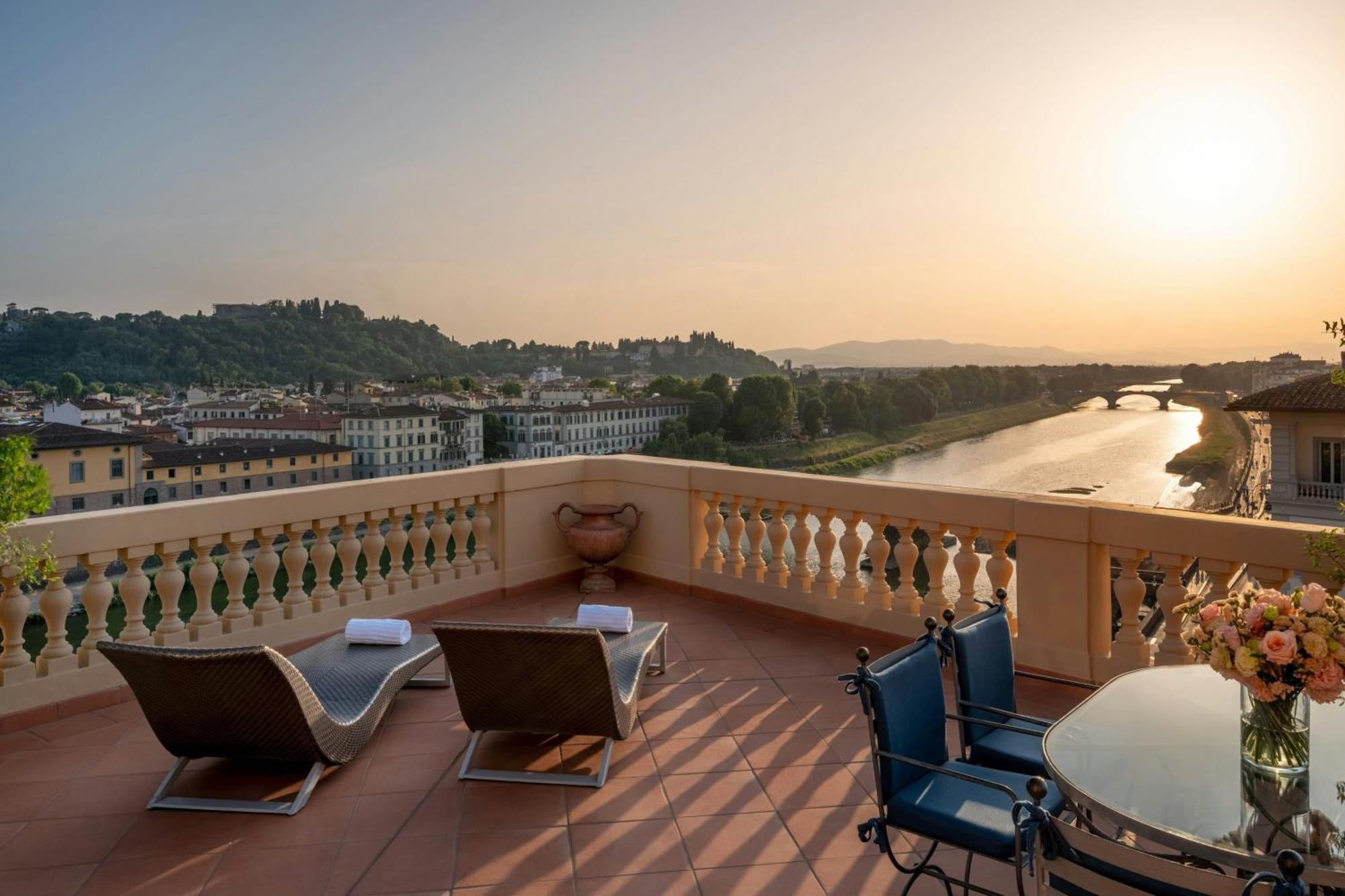 Presidential King Suite with Terrace and River View,1695320539:JPEG