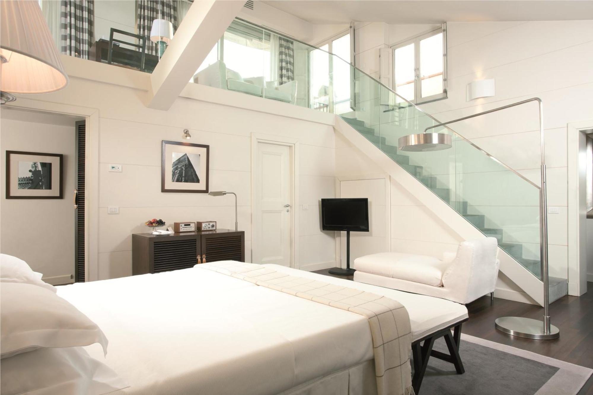 Penthouse Suite,175893753:JPEG