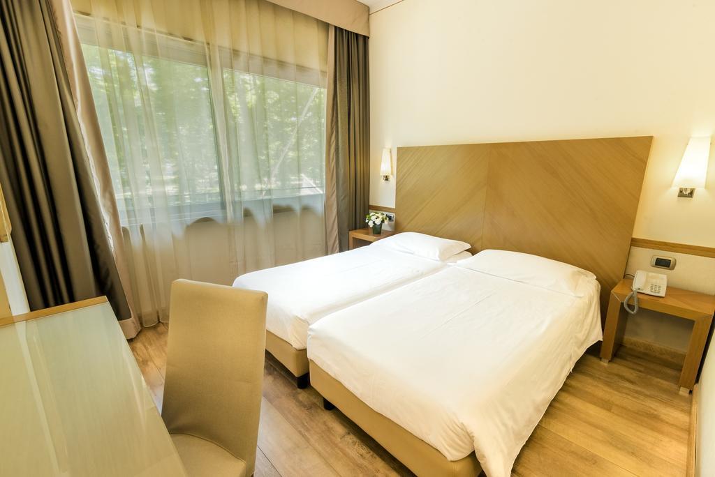 Classic Double or Twin Room,1433334112:JPEG