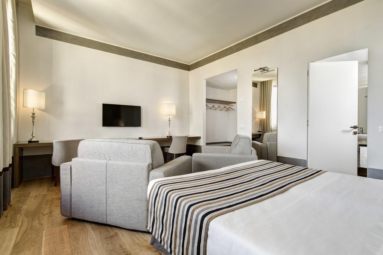 Junior Suite with Garden View