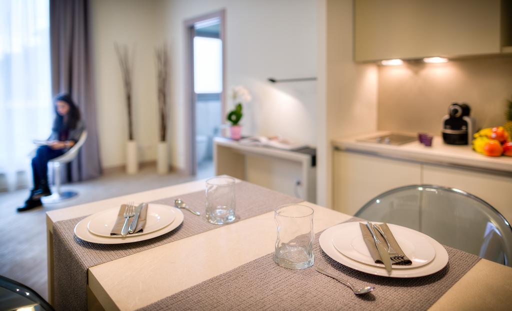 Superior with Balcony - Kitchen & Pool Access